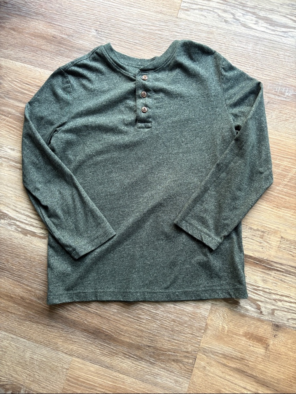👕 Boys Old Navy Henley Top